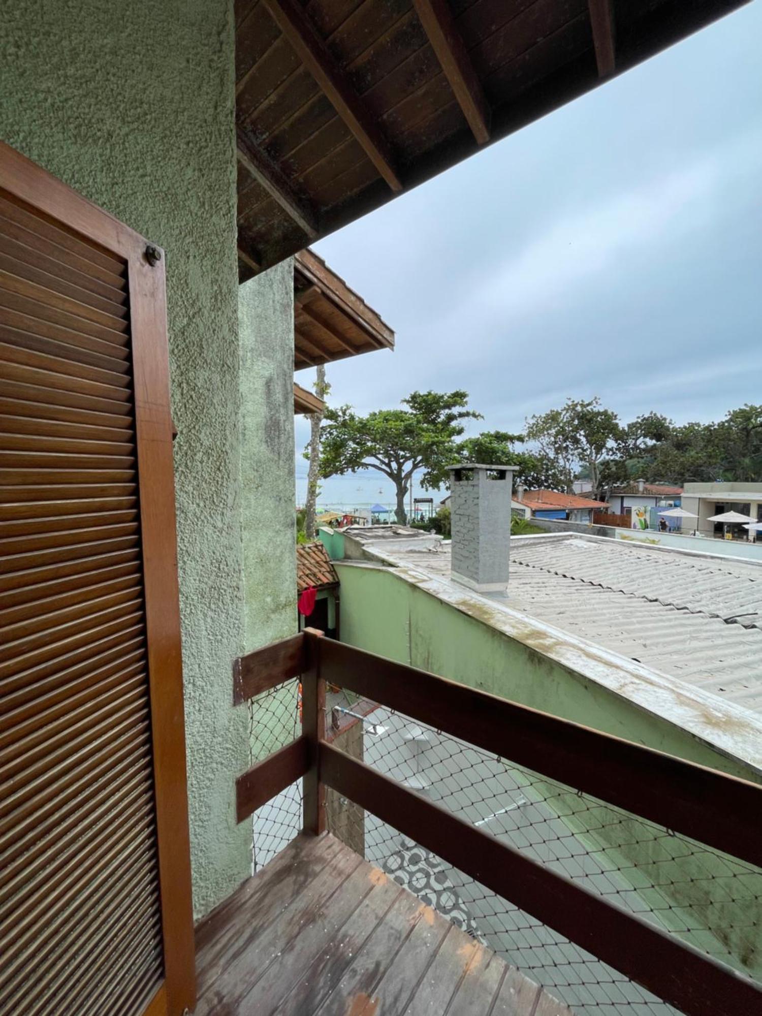 Pe Na Areia Na Praia Das Toninhas - Villagio 24 Porto Feliz Ubatuba Exterior photo